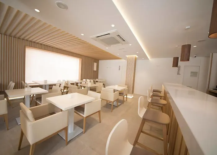 El Trebol Bar & Only Adults 4*