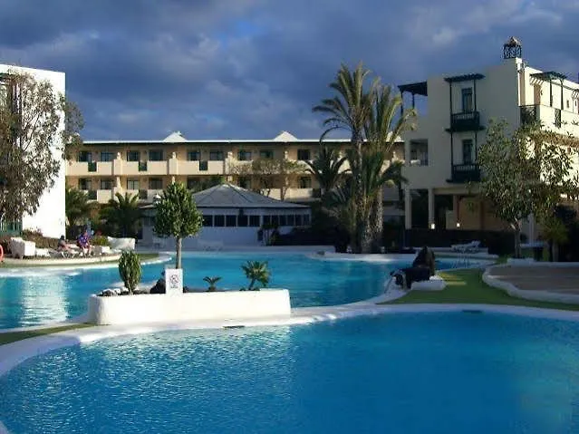 El Trebol Bar & Only Adults 4*