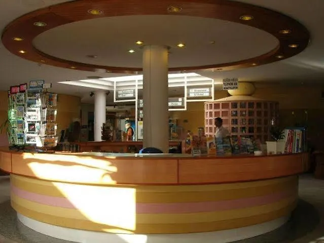 El Trebol Bar & Only Adults 4* 카로보네라스